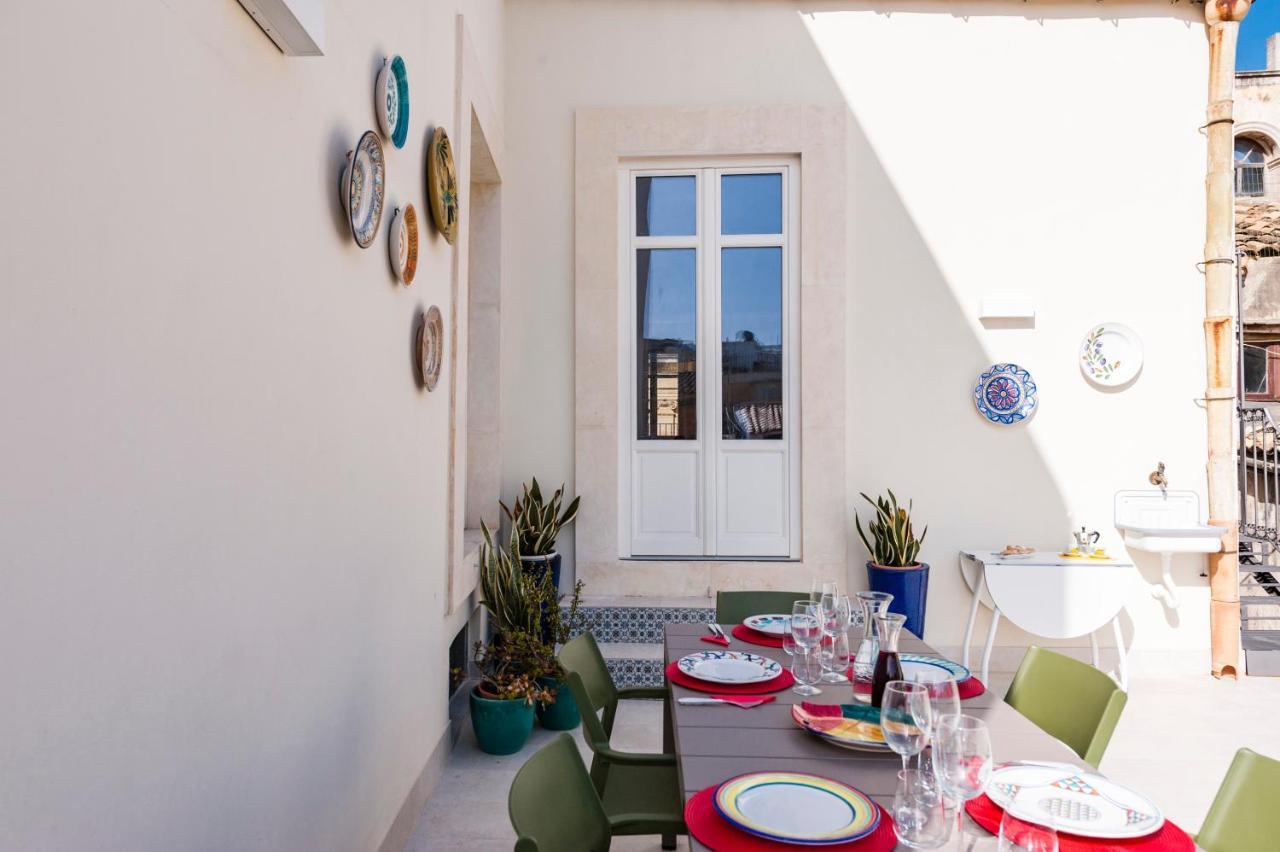 2 Soru Ortigia Holiday Home - Attico Con Terrazza Syrakusa Exteriör bild